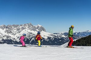Pistenspaß mit der Familie in der Skiwelt