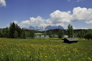 [Translate to Englisch (en):] Kitzbühel - der Lifestyle-Ort in den Tiroler Alpen 