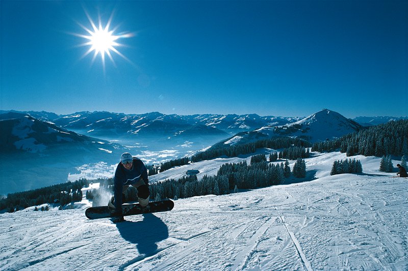 Snowboarden im Winterurlaub Wilder Kaiser