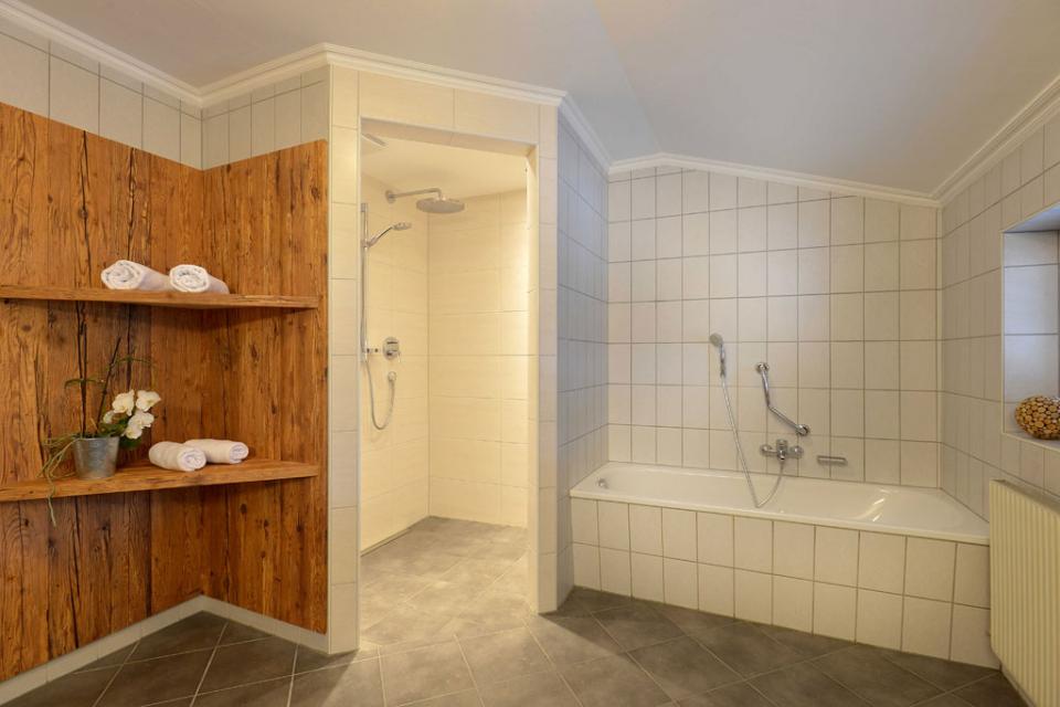 Badezimmer Appartements Schedererhaus in Tirol
