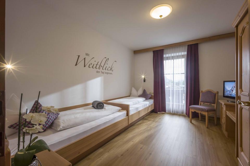 Große Zimmer für den Familienurlaub in Tirol bei den Appartements Schedererhaus