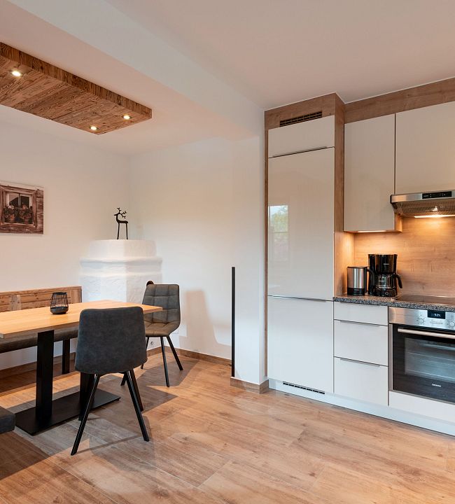 Appartements_Schedererhaus_MArchstrasse_3_Going_05_2025_Appartement_2_Wohnraum_Kueche