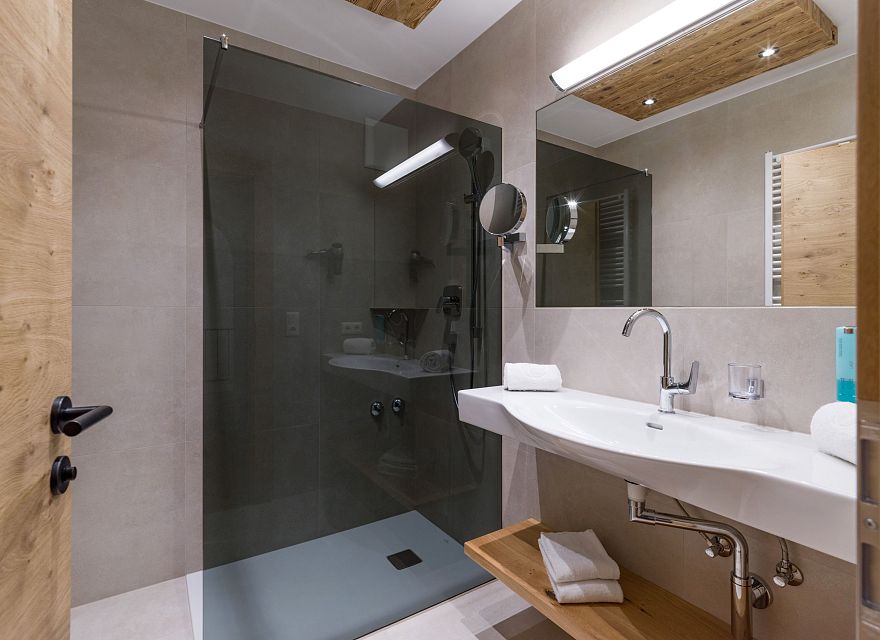 schedererhaus-marchstrasse-3-going-05-2022-appartement-3-glueck-badezimmer-9